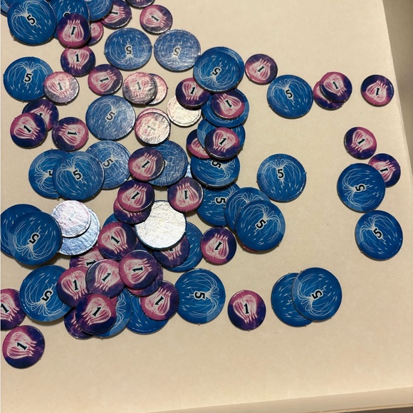 Hasbro Monopoly Avatar Edition - Picture 2 of 7